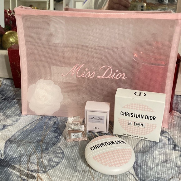 MISS DIOR Pink Mesh Cosmetic Pouch with CD LE BAUME - Picture 2 of 12